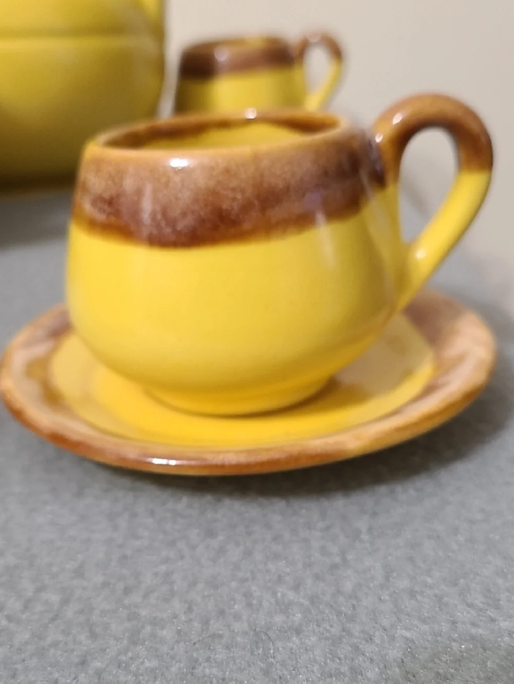 Vintage Yellow & Brown‎ 20 piece Ceramic Coffee & Tea Set - Made In Columbia